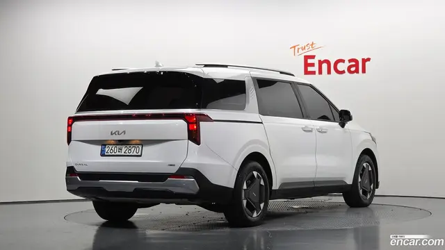 Main__Slider__Photo:Canival Kia 2024.1-1