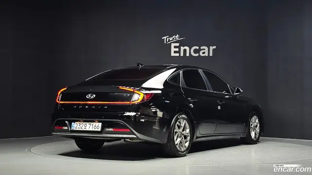 Main__Slider__Photo:Sonata Hyundai 2021.4-1