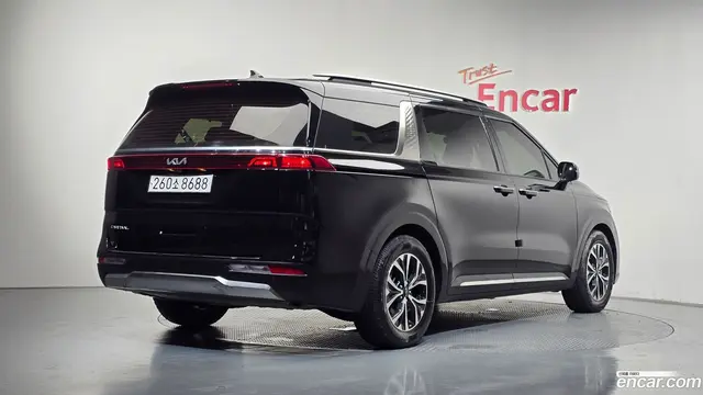 Main__Slider__Photo:Canival Kia 2022.5-1