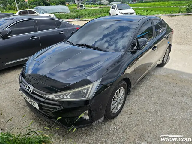 Main__Slider__Photo:AVANTE Hyundai 2018.9-1