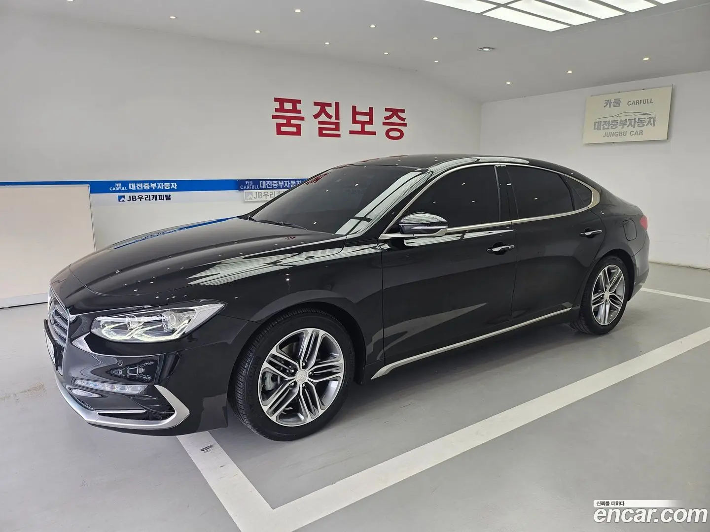Main__Slider__Photo:Grandeur Hyundai 2018.1-1