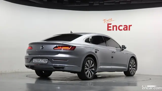 Main__Slider__Photo:Arteon Volkswagen 2019.11-1