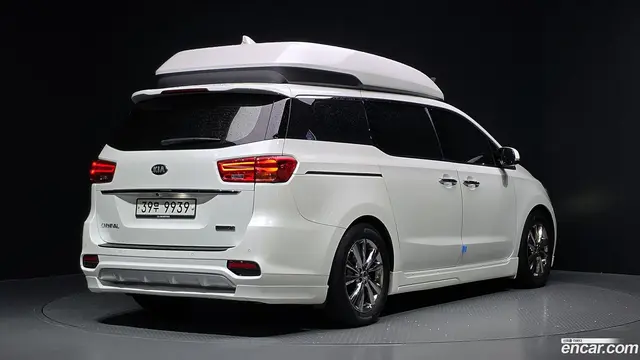 Main__Slider__Photo:Canival Kia 2019.2-1