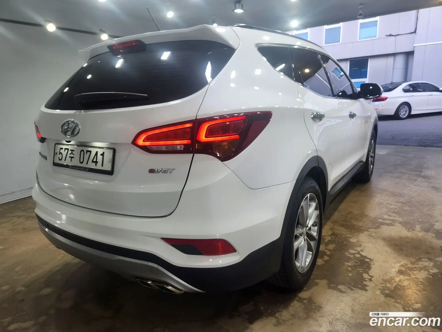 Main__Slider__Photo:Santafe Hyundai 2015.11-1