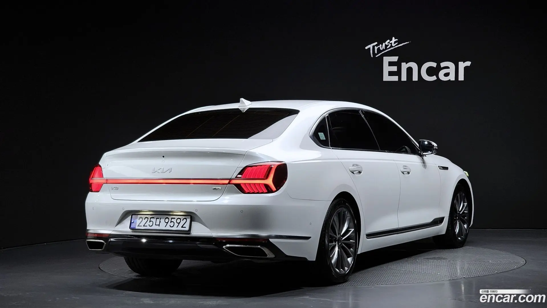 Main__Slider__Photo:K9 Kia 2022.0-1