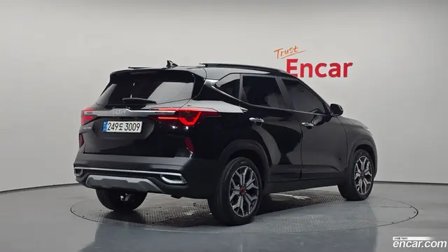Main__Slider__Photo:Seltos Kia 2022.1-1