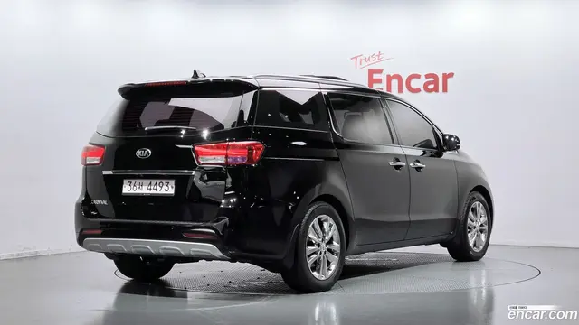Main__Slider__Photo:Canival Kia 2017.6-1