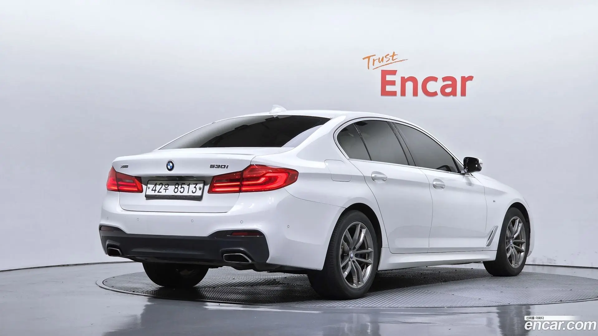 Main__Slider__Photo:5-Series BMW 2017.11-1