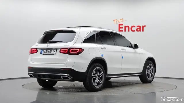 Main__Slider__Photo:GLC-Class Mercedes-Benz 2022.6-1