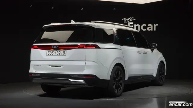 Main__Slider__Photo:Canival Kia 2021.11-1