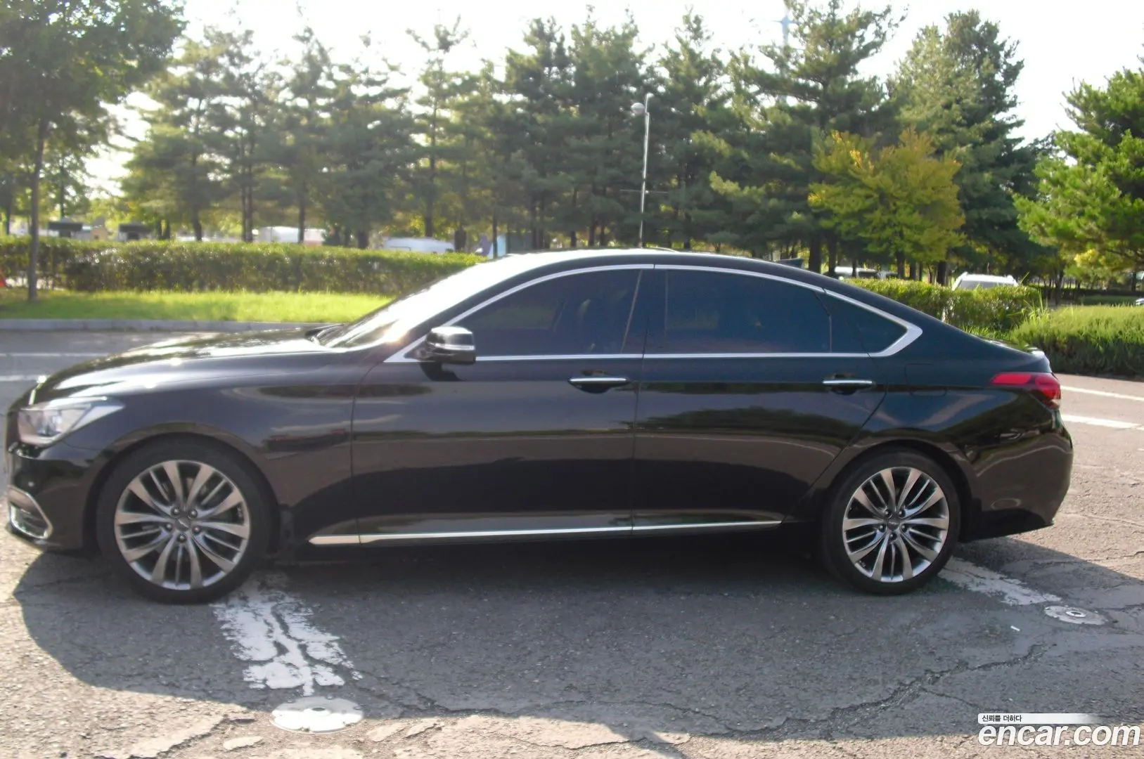 Main__Slider__Photo:G80 Genesis 2016.8-1