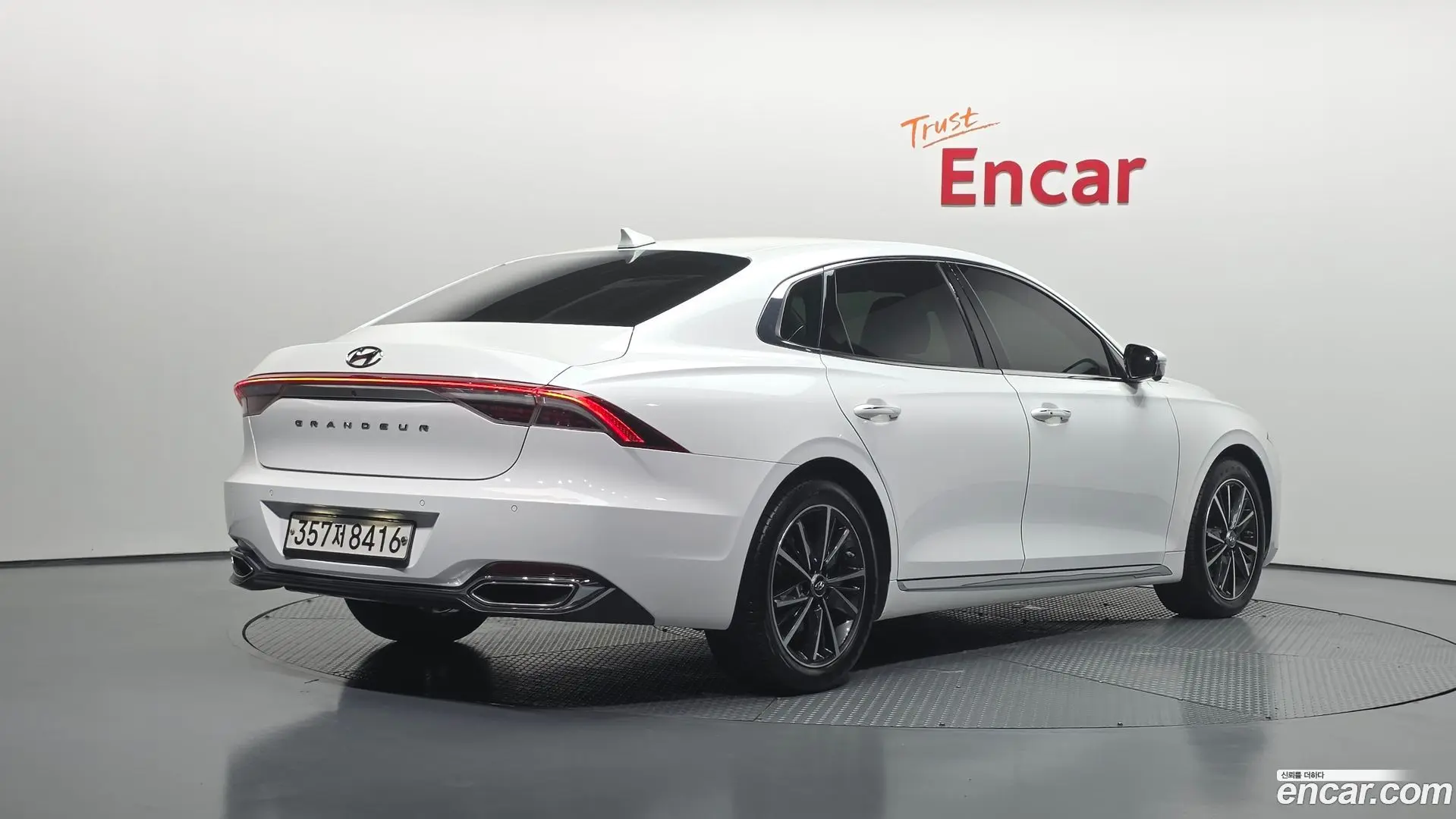 Main__Slider__Photo:Grandeur Hyundai 2020.0-1