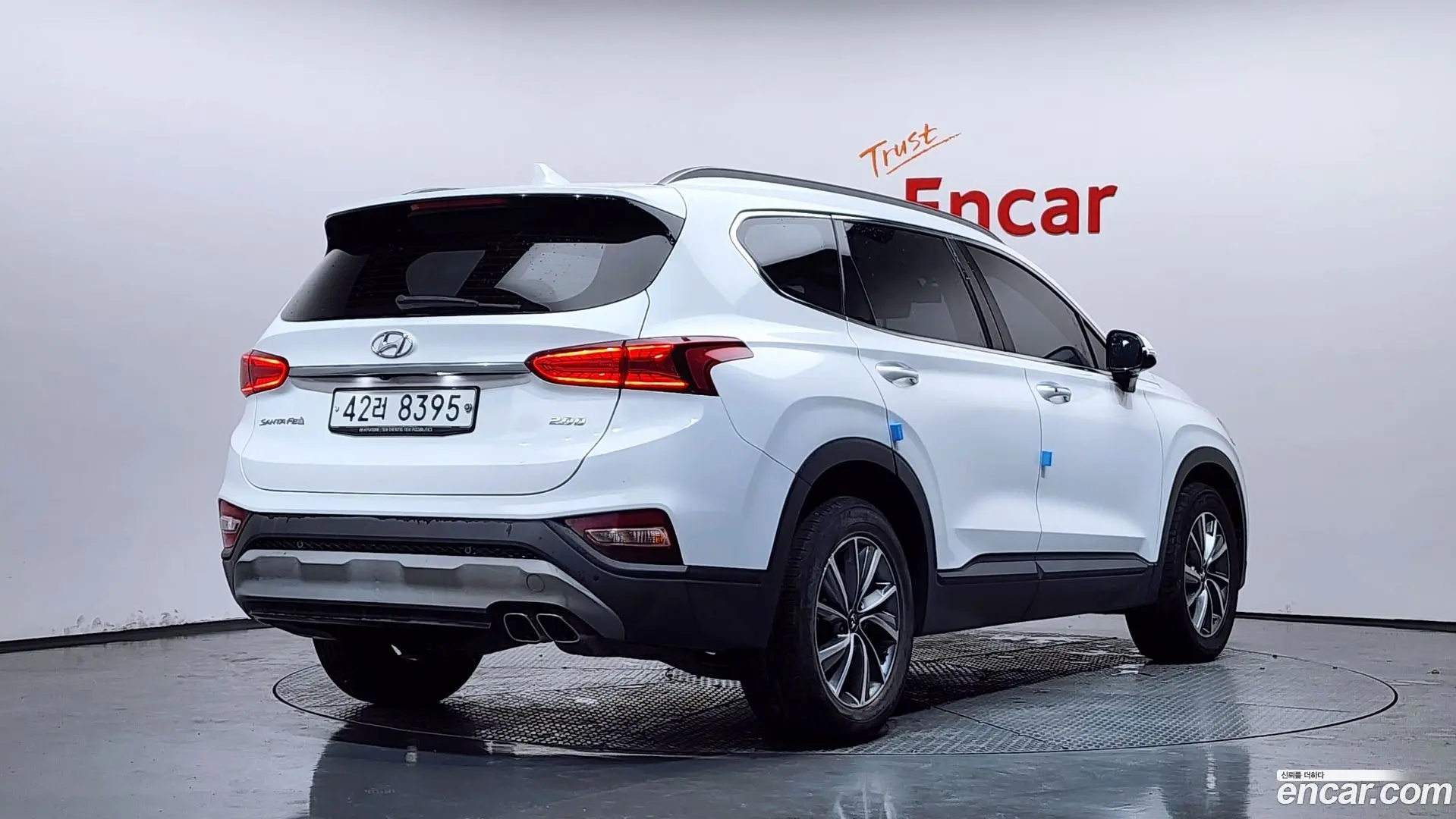 Main__Slider__Photo:Santafe Hyundai 2018.6-1
