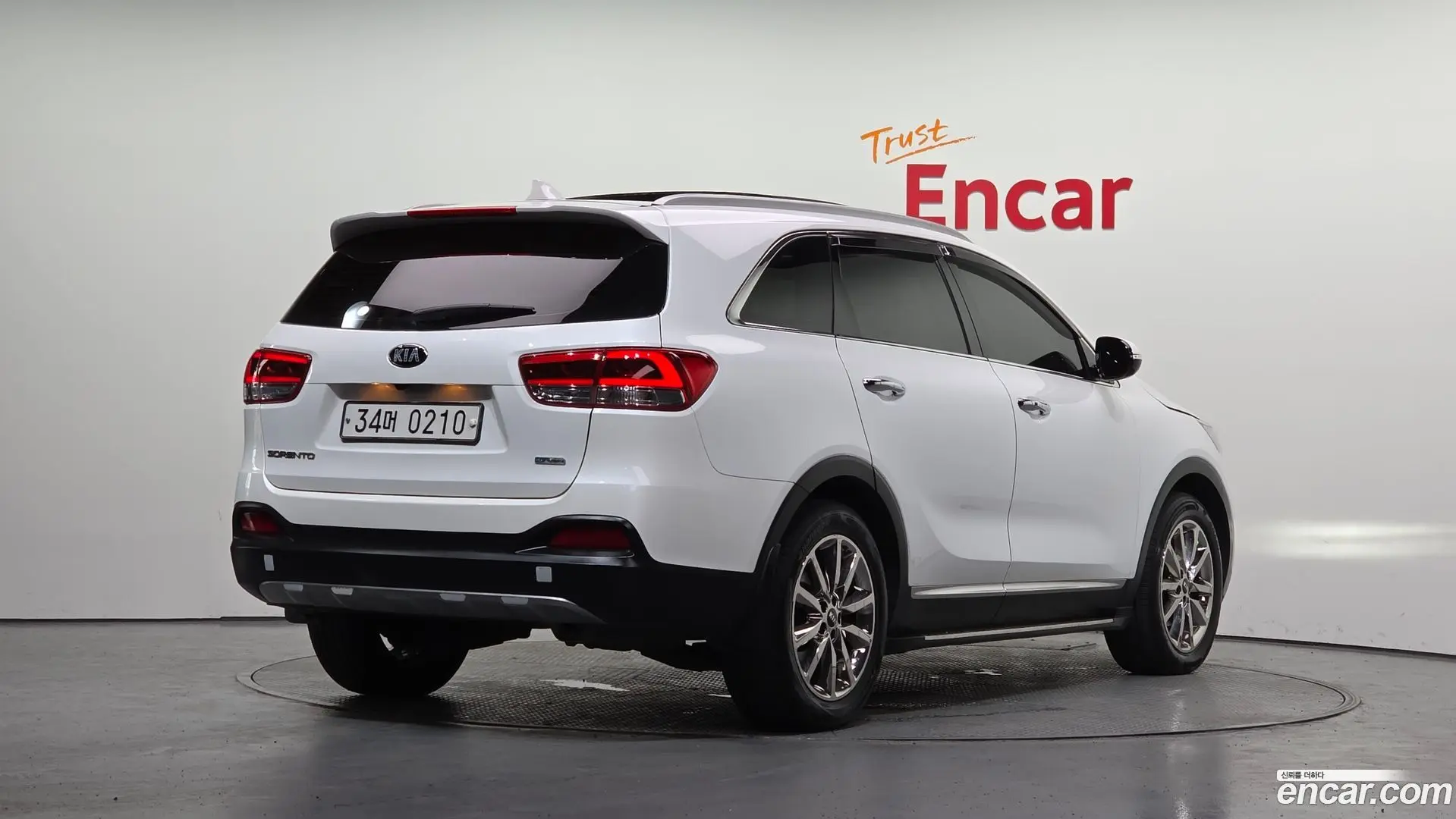 Main__Slider__Photo:Sorento Kia 2017.0-1