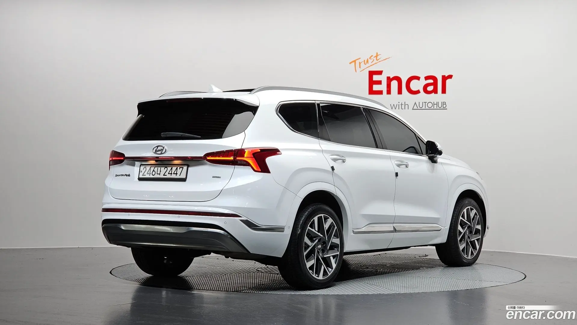 Main__Slider__Photo:Santafe Hyundai 2022.7-1