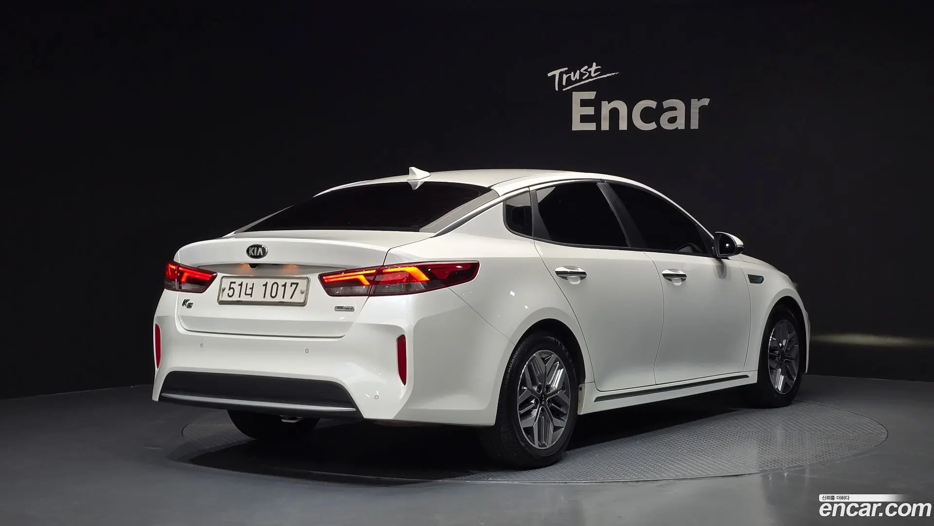 Main__Slider__Photo:K5 Kia 2018.11-1