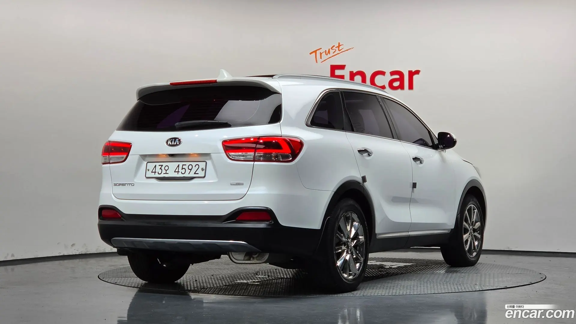 Main__Slider__Photo:Sorento Kia 2015.0-1