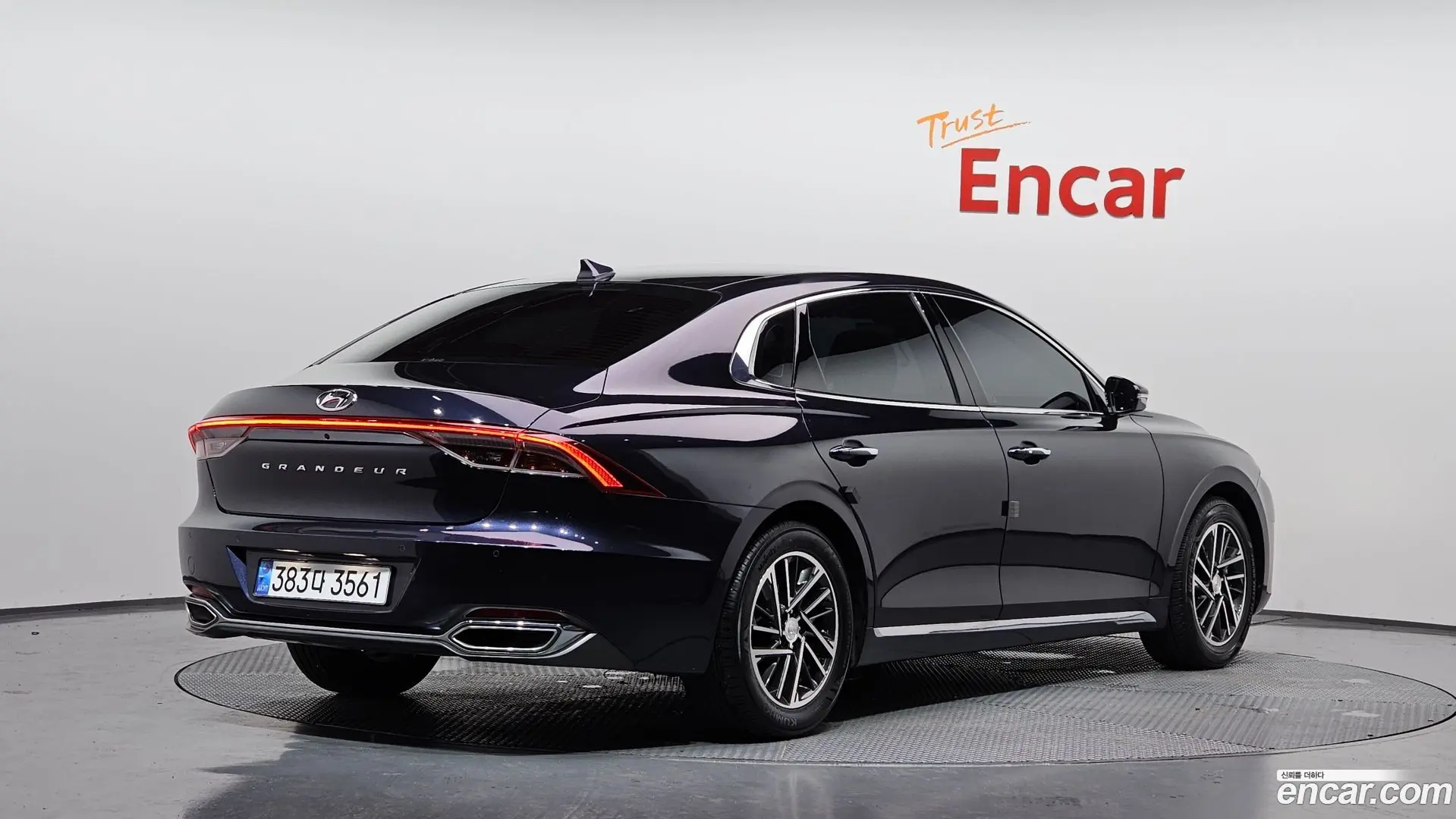 Main__Slider__Photo:Grandeur Hyundai 2020.7-1