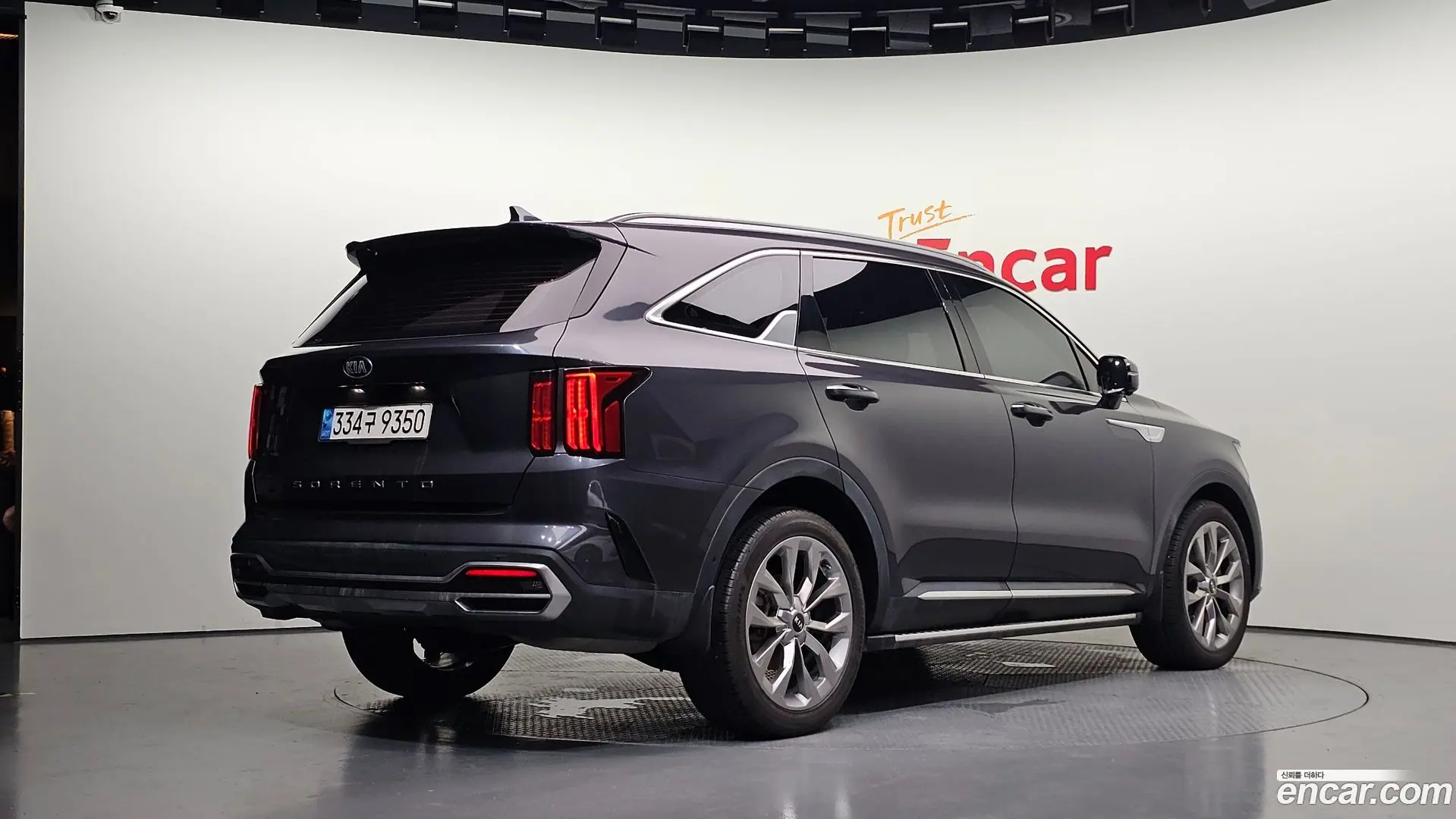 Main__Slider__Photo:Sorento Kia 2020.6-1