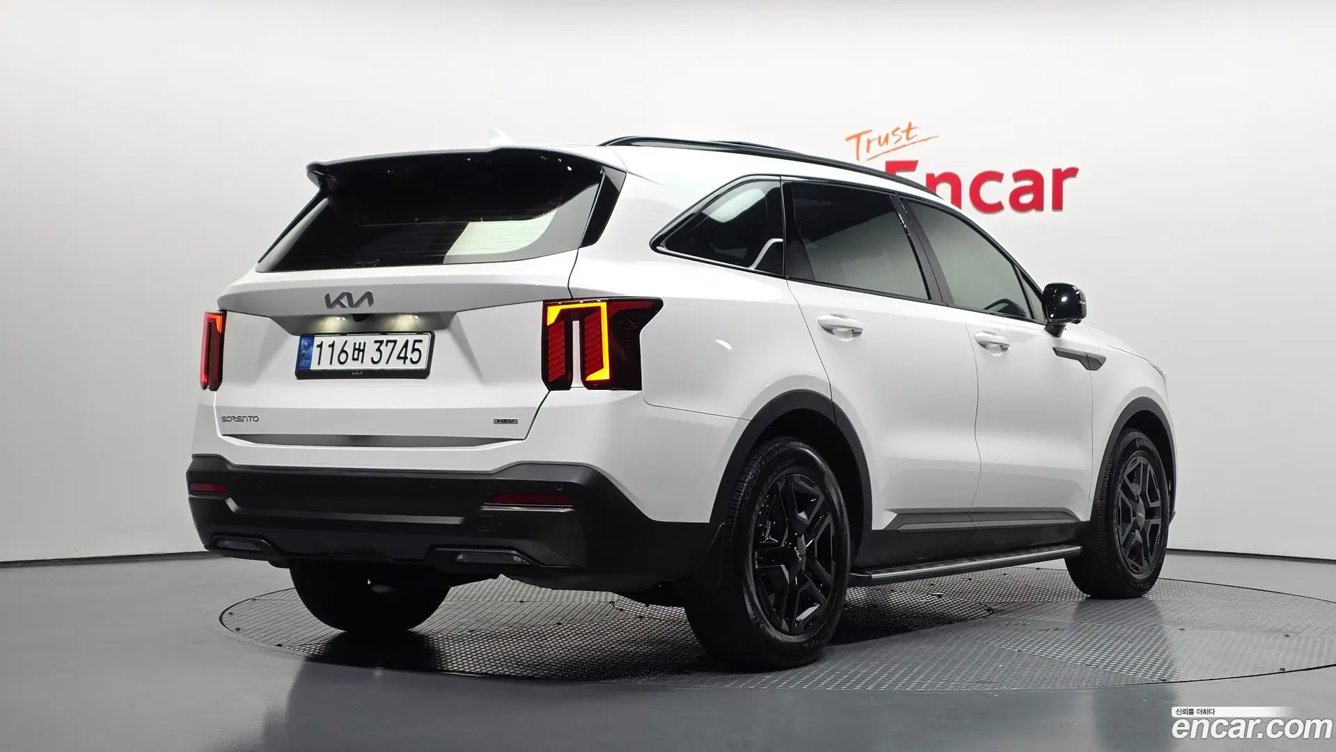 Main__Slider__Photo:Sorento Kia 2024.9-1