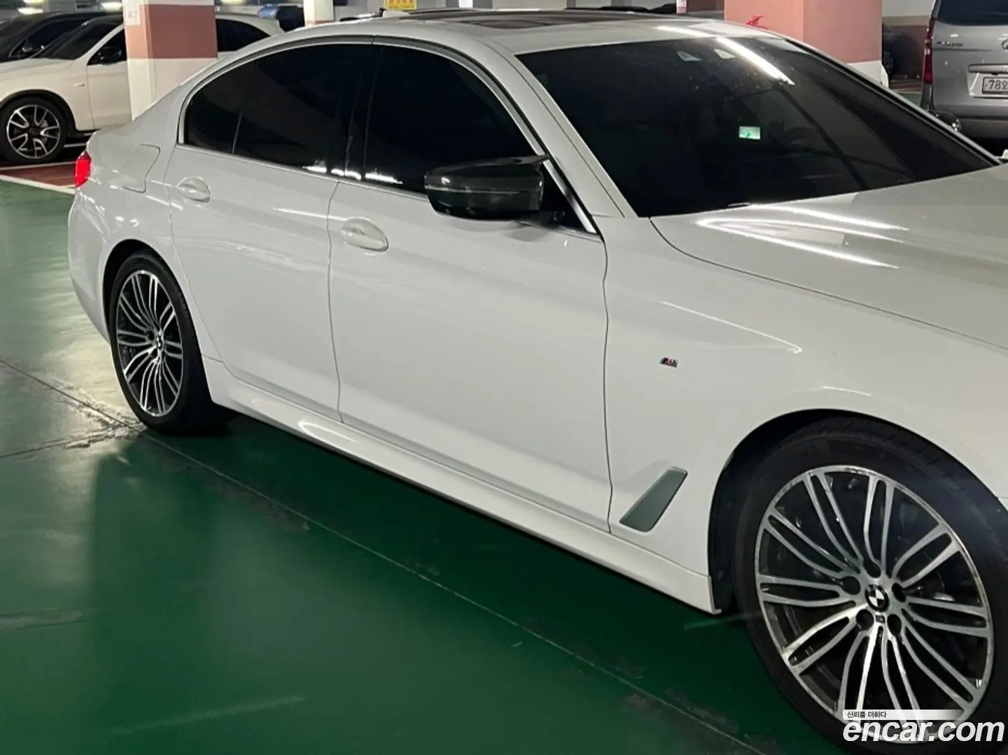 Main__Slider__Photo:5-Series BMW 2019.3-1