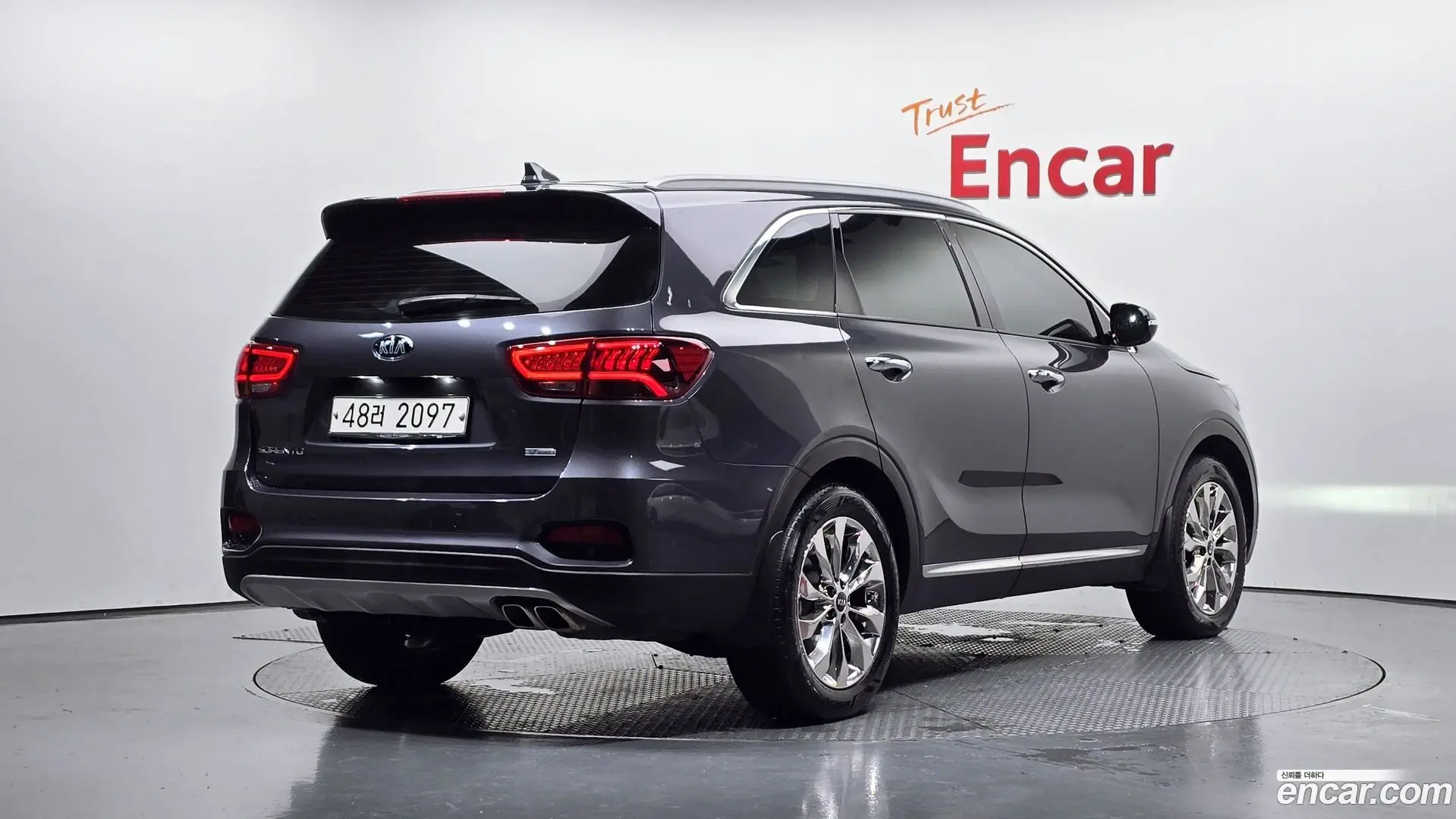 Main__Slider__Photo:Sorento Kia 2017.10-1