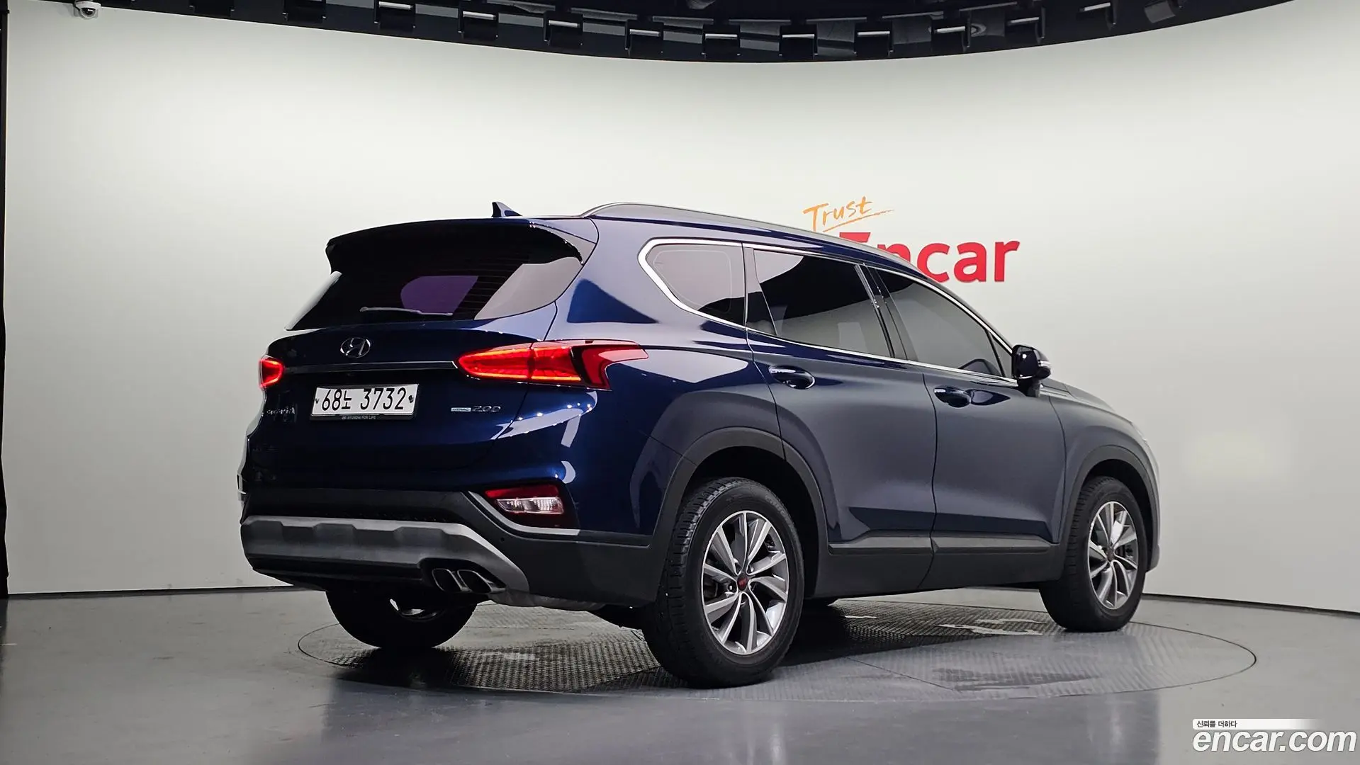 Main__Slider__Photo:Santafe Hyundai 2018.6-1