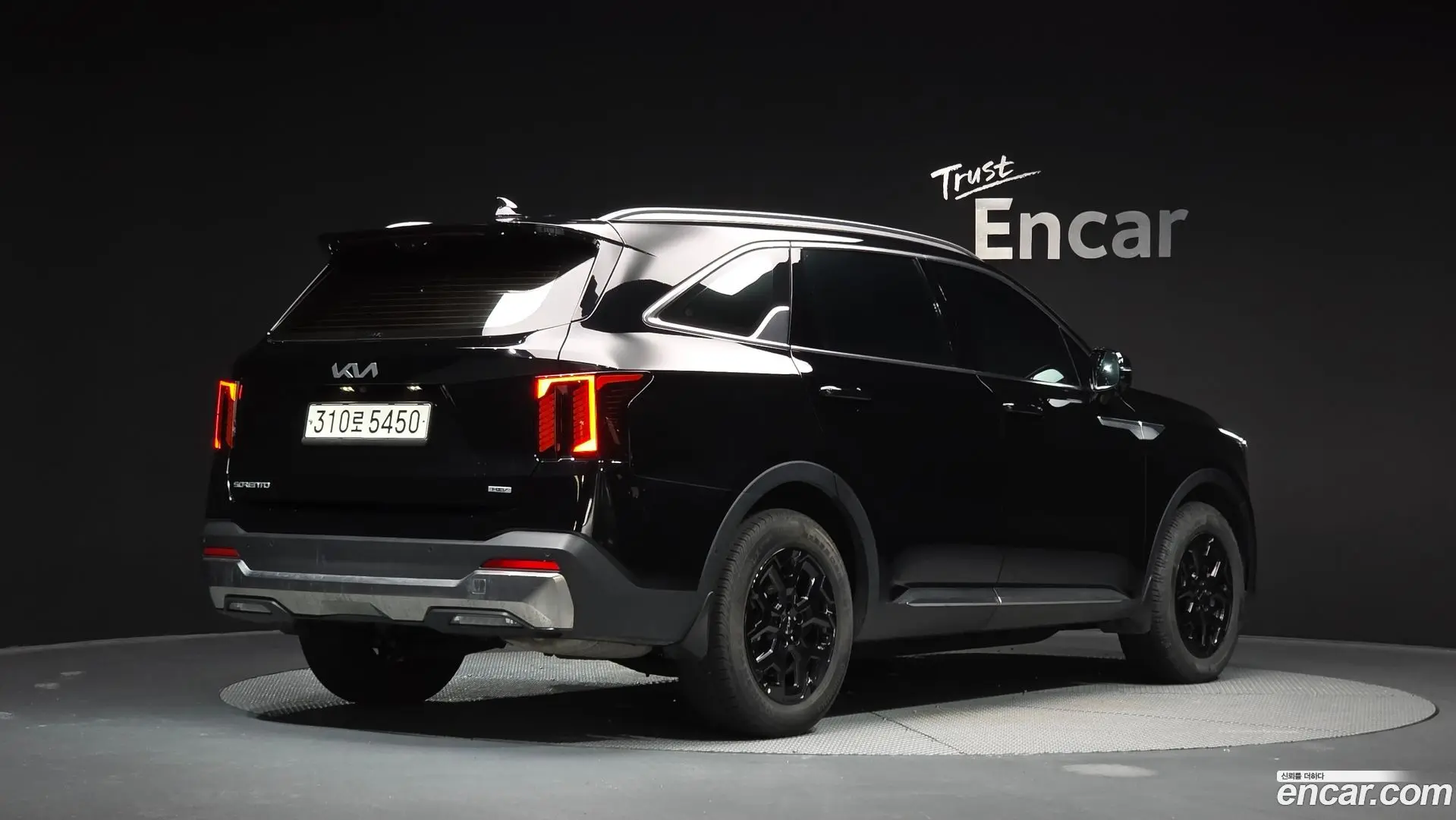 Main__Slider__Photo:Sorento Kia 2024.0-1