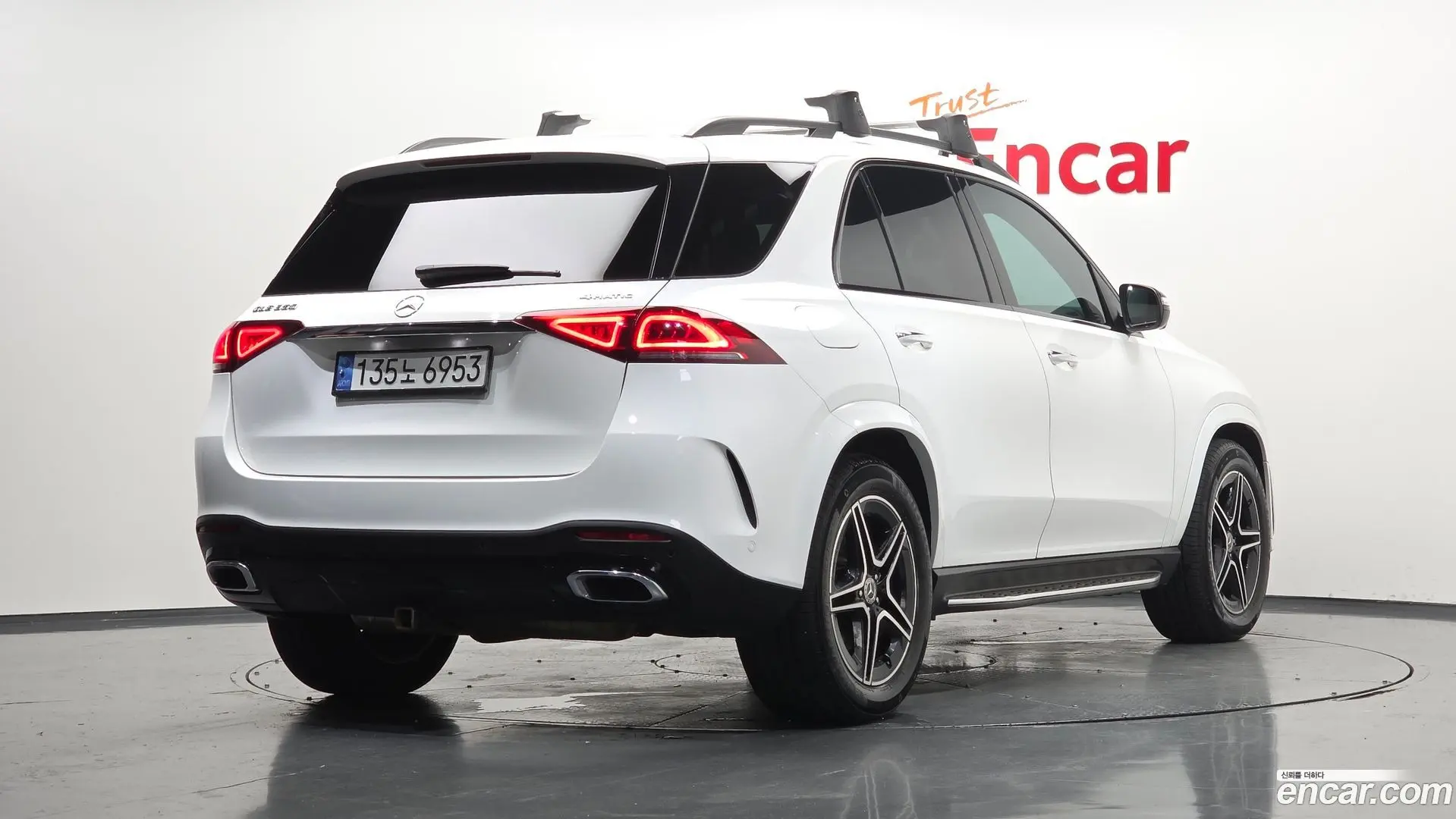 Main__Slider__Photo:GLE-Class Mercedes-Benz 2020.11-1
