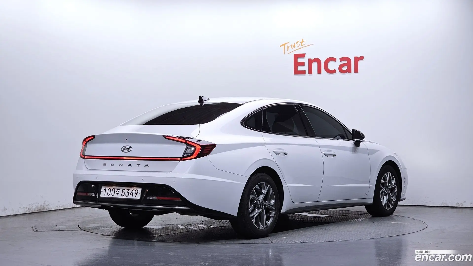 Main__Slider__Photo:Sonata Hyundai 2021.8-1