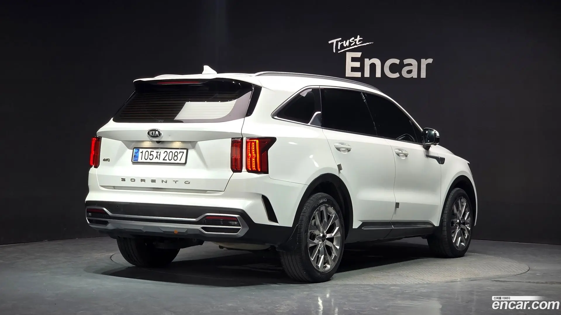 Main__Slider__Photo:Sorento Kia 2020.6-1