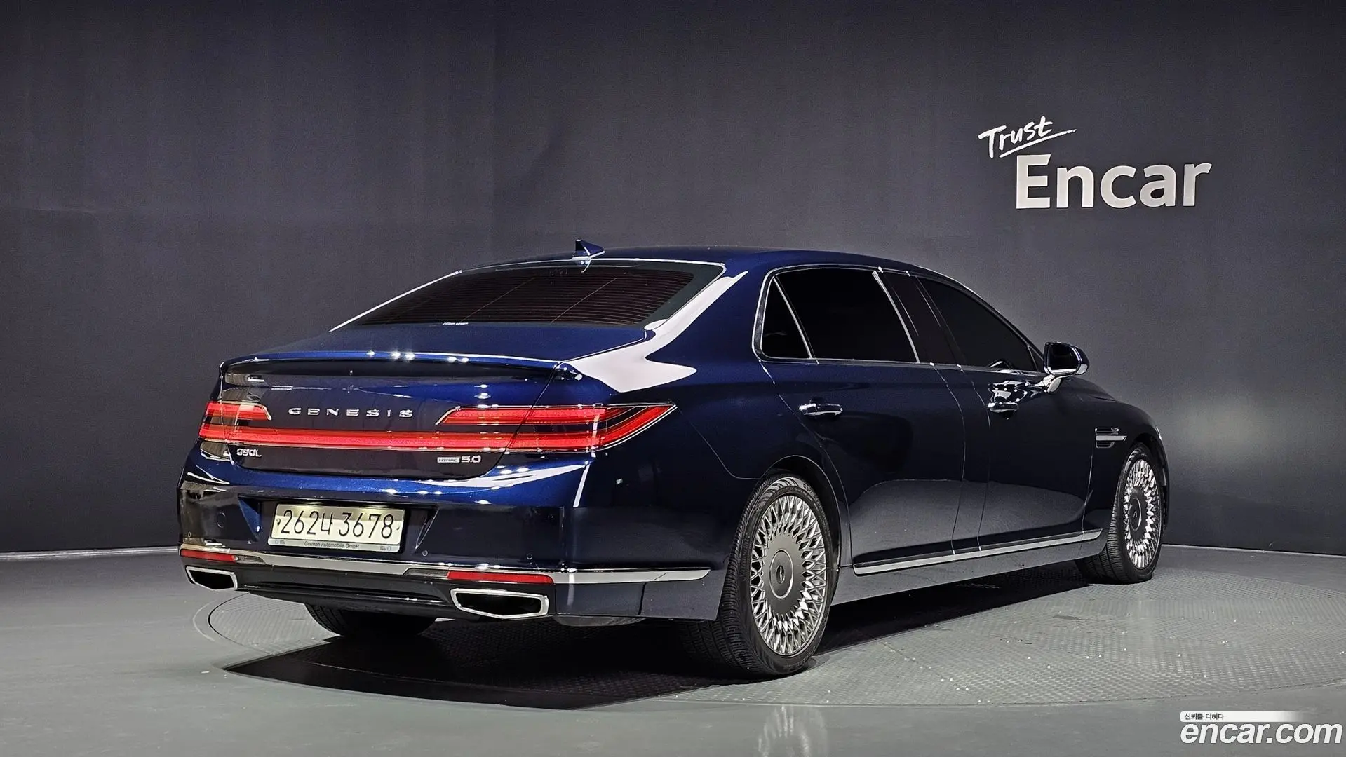 Main__Slider__Photo:G90 Genesis 2019.6-1