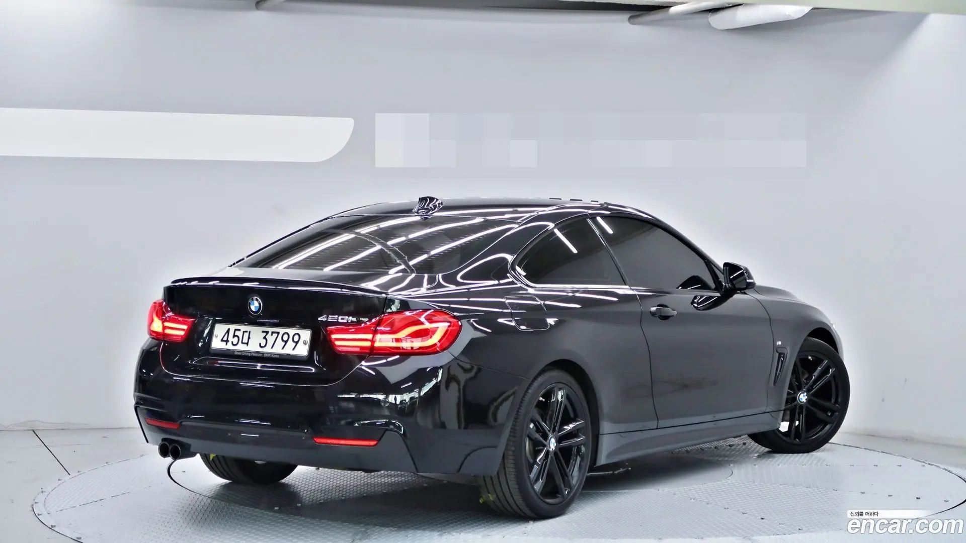 Main__Slider__Photo:4-Series BMW 2017.11-1