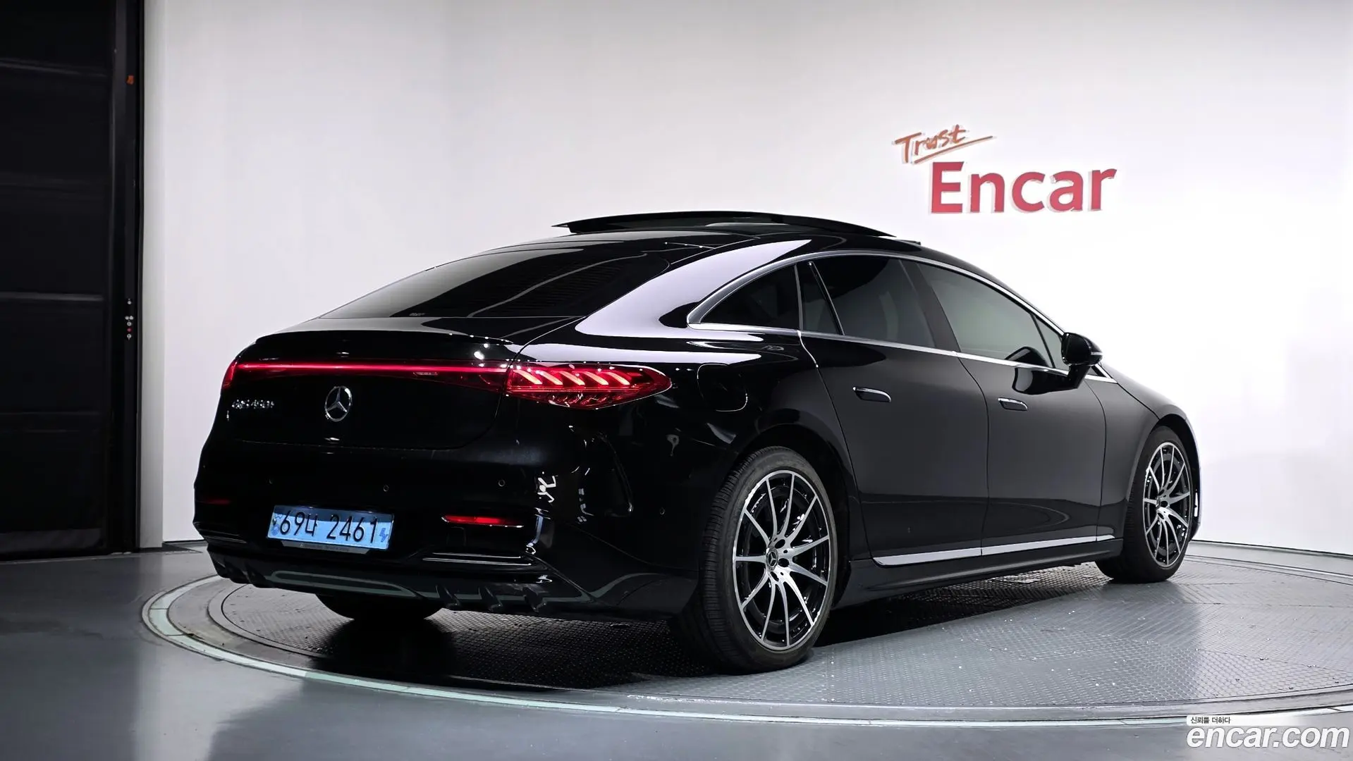 Main__Slider__Photo:EQS Mercedes-Benz 2022.9-1