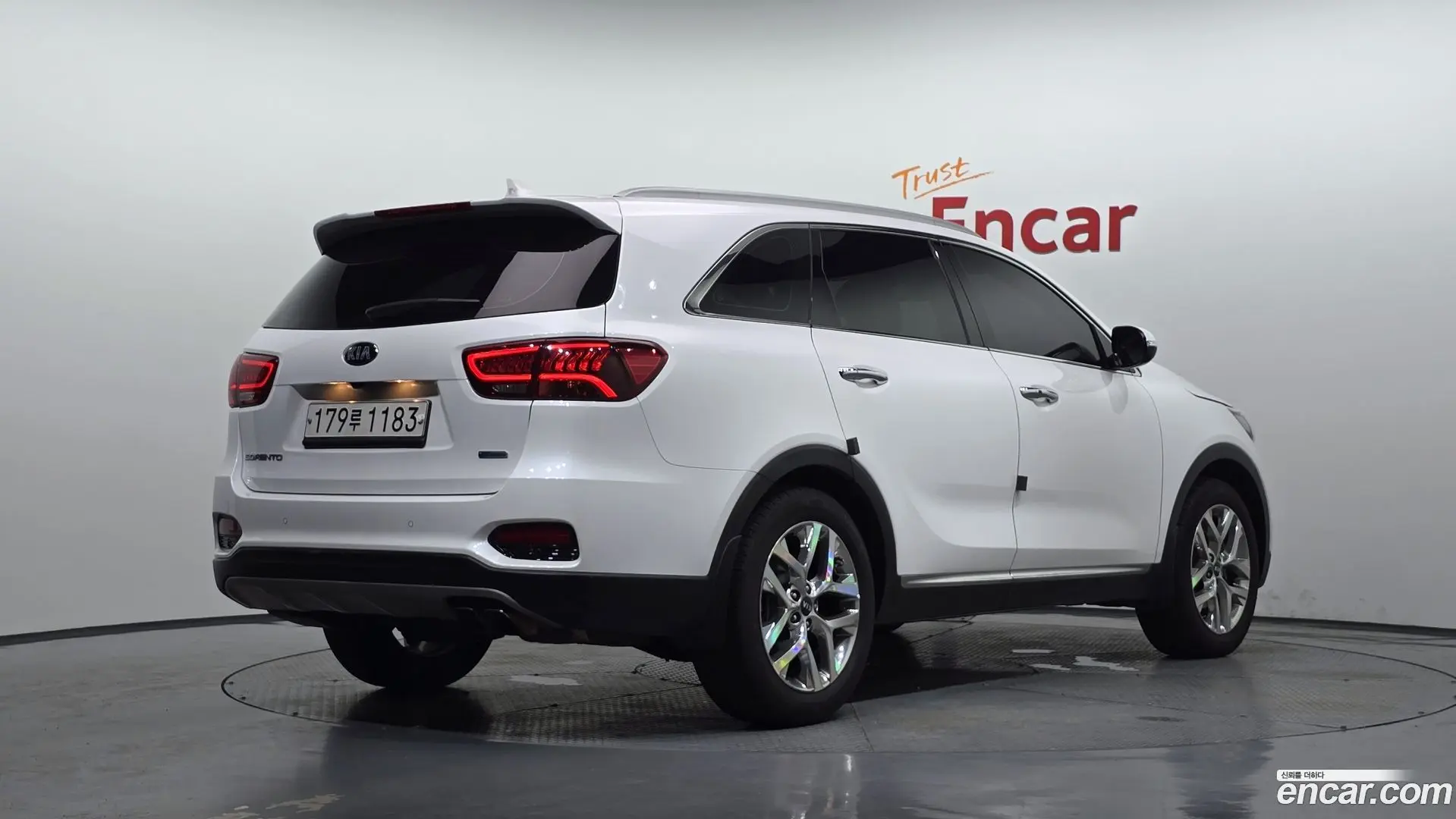 Main__Slider__Photo:Sorento Kia 2019.2-1