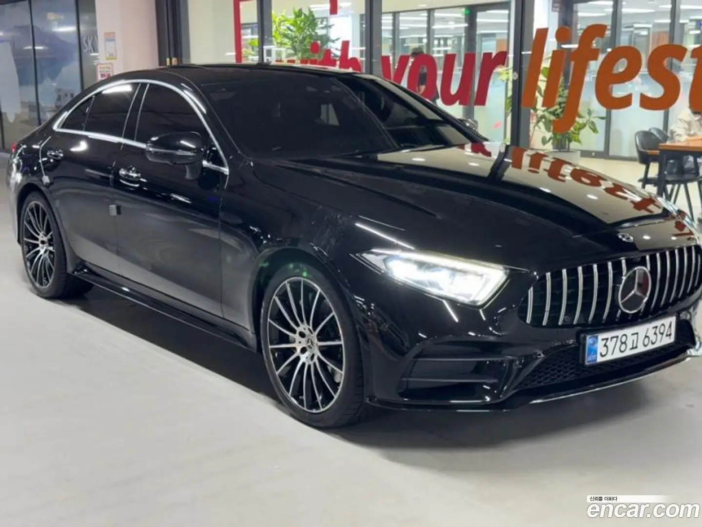 Main__Slider__Photo:CLS-Class Mercedes-Benz 2019.10-1