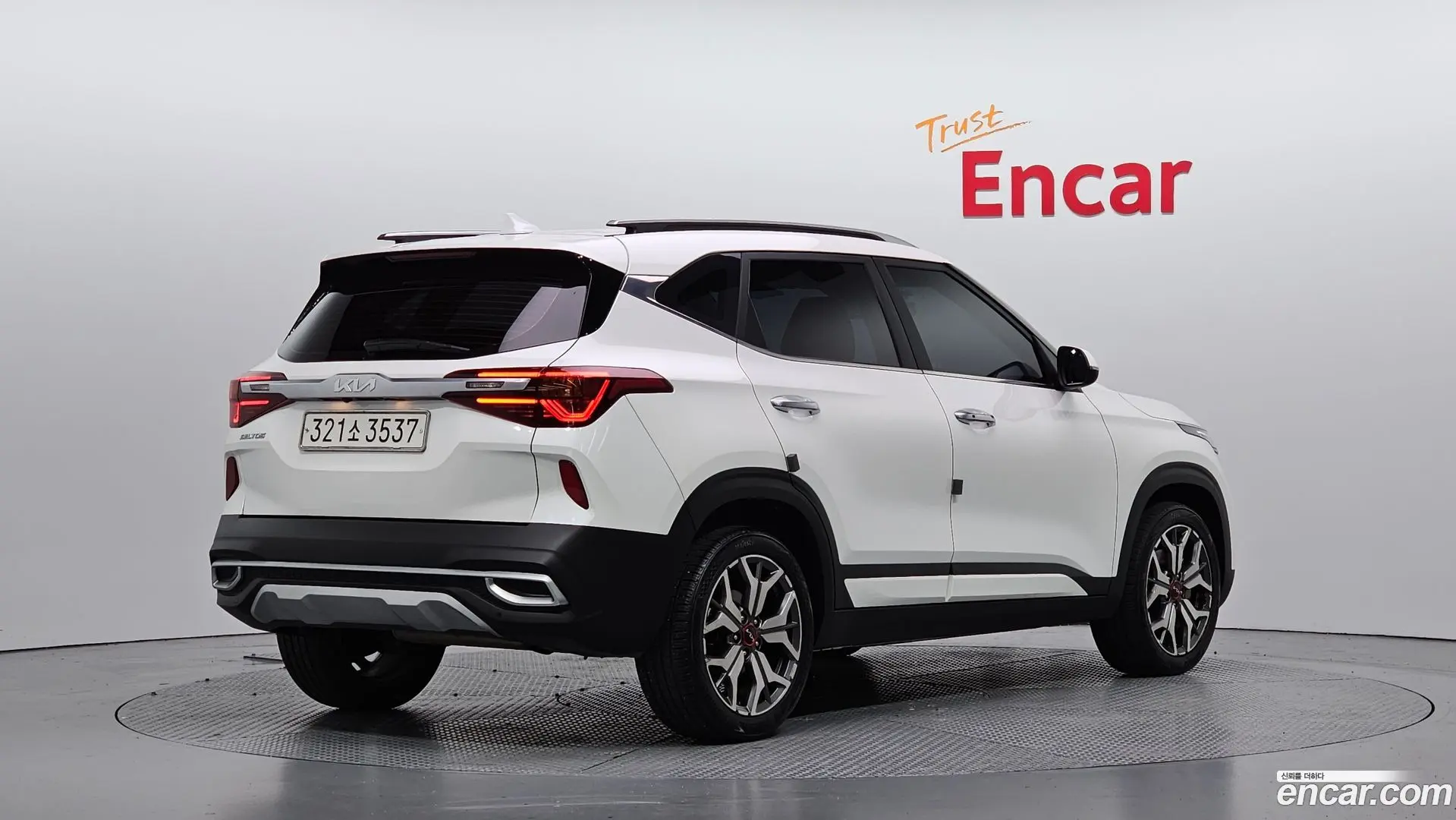 Main__Slider__Photo:Seltos Kia 2022.3-1
