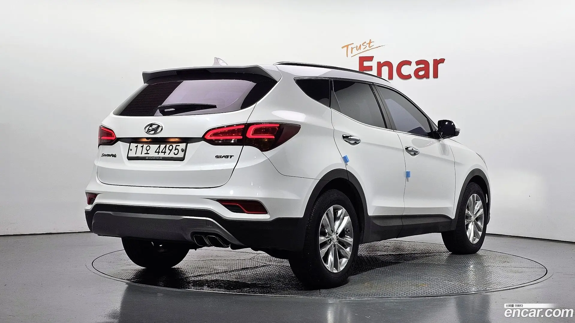 Main__Slider__Photo:Santafe Hyundai 2015.5-1