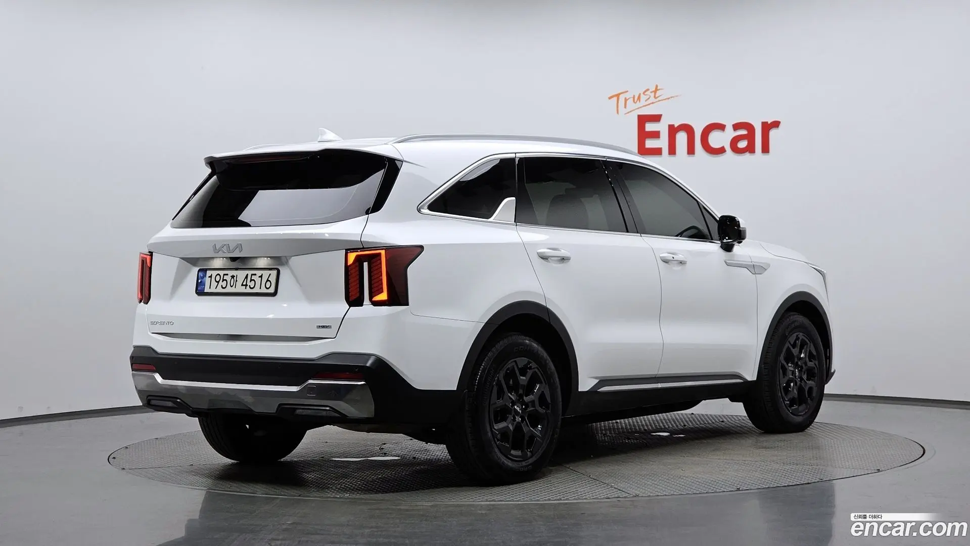 Main__Slider__Photo:Sorento Kia 2023.9-1