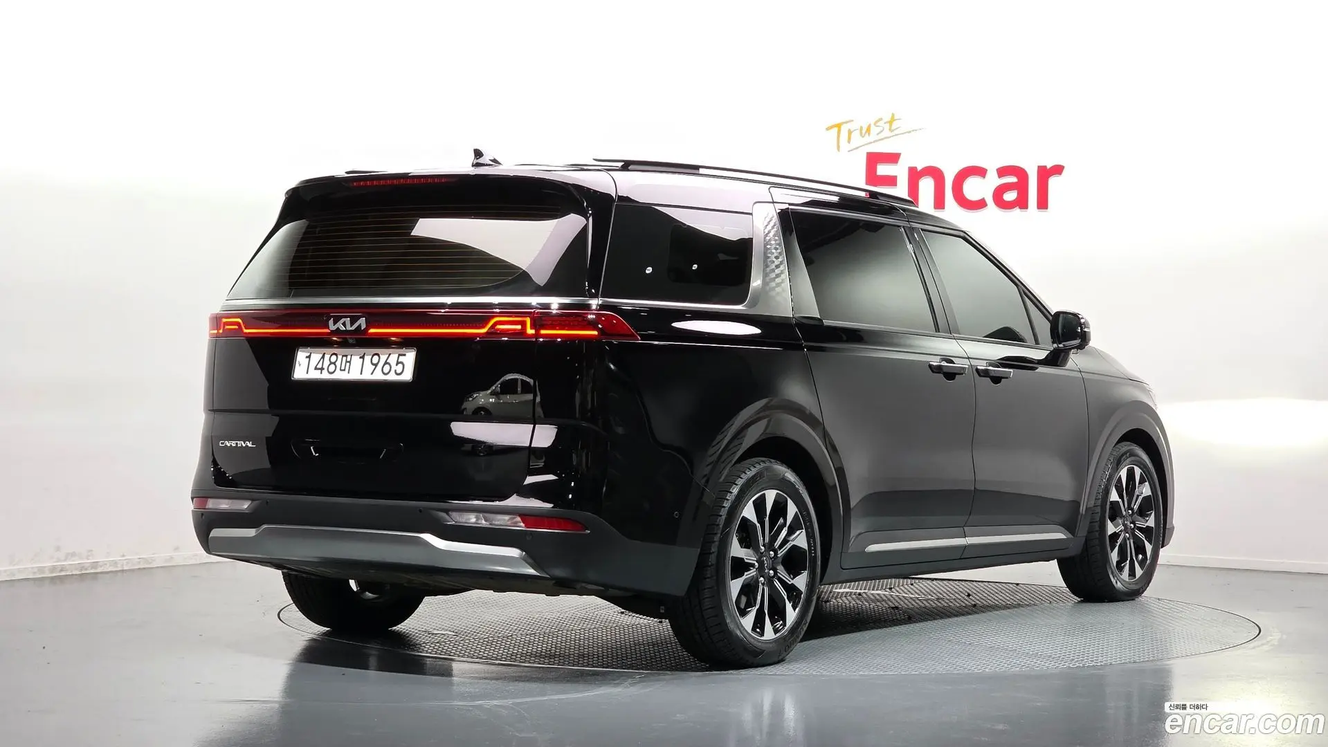 Main__Slider__Photo:Canival Kia 2022.7-1
