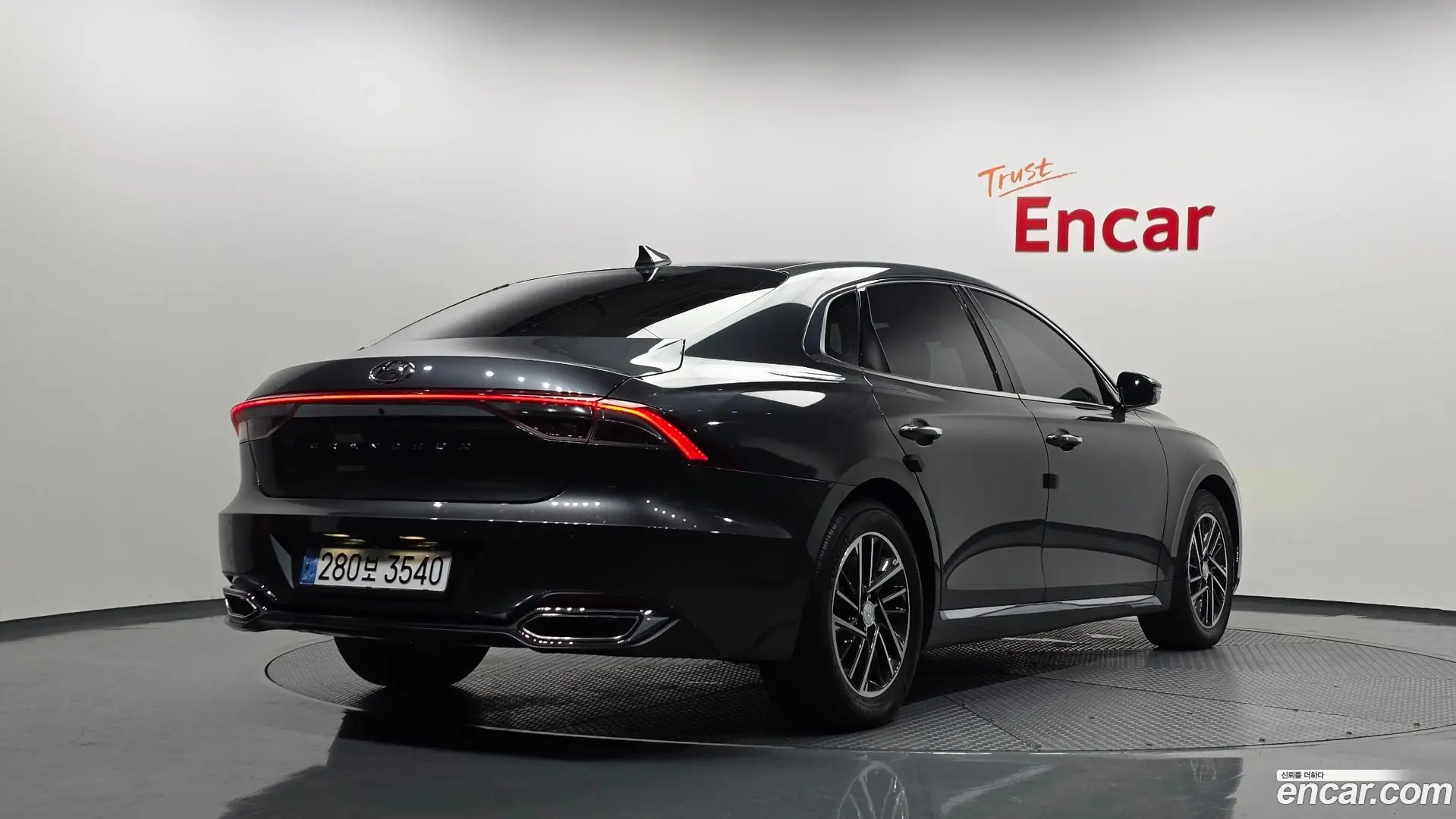 Main__Slider__Photo:Grandeur Hyundai 2021.7-1