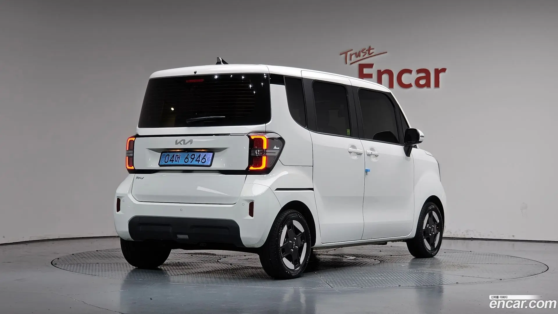 Main__Slider__Photo:RAY Kia 2026.1-1