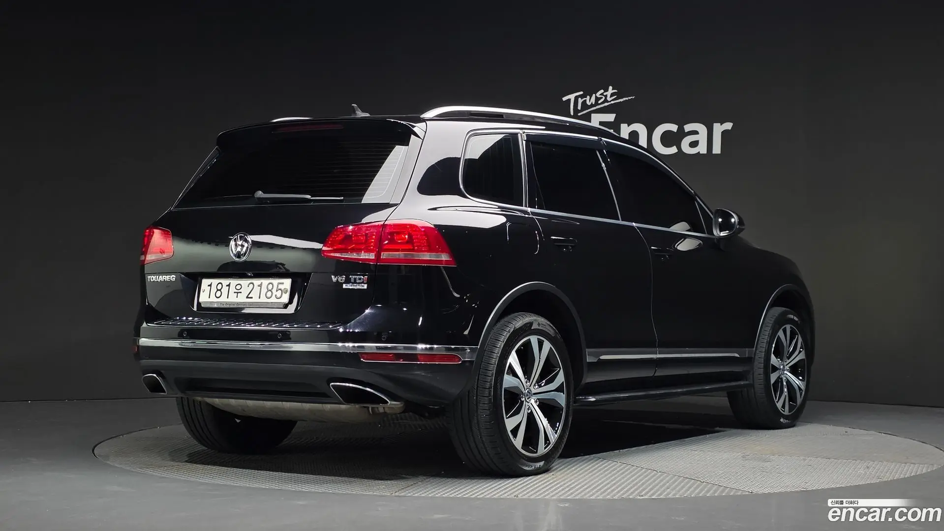 Main__Slider__Photo:Touareg Volkswagen 2016.2-1