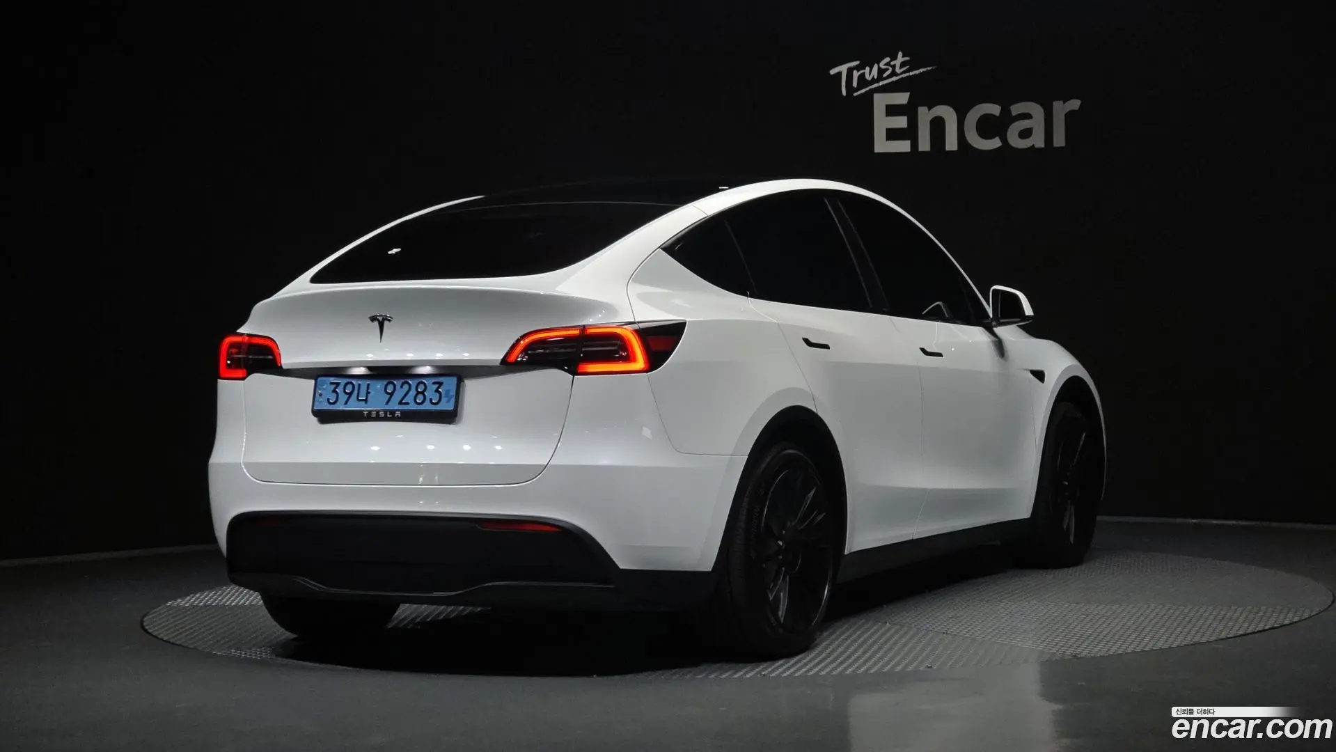 Main__Slider__Photo:Model Y Tesla 2024.2-1