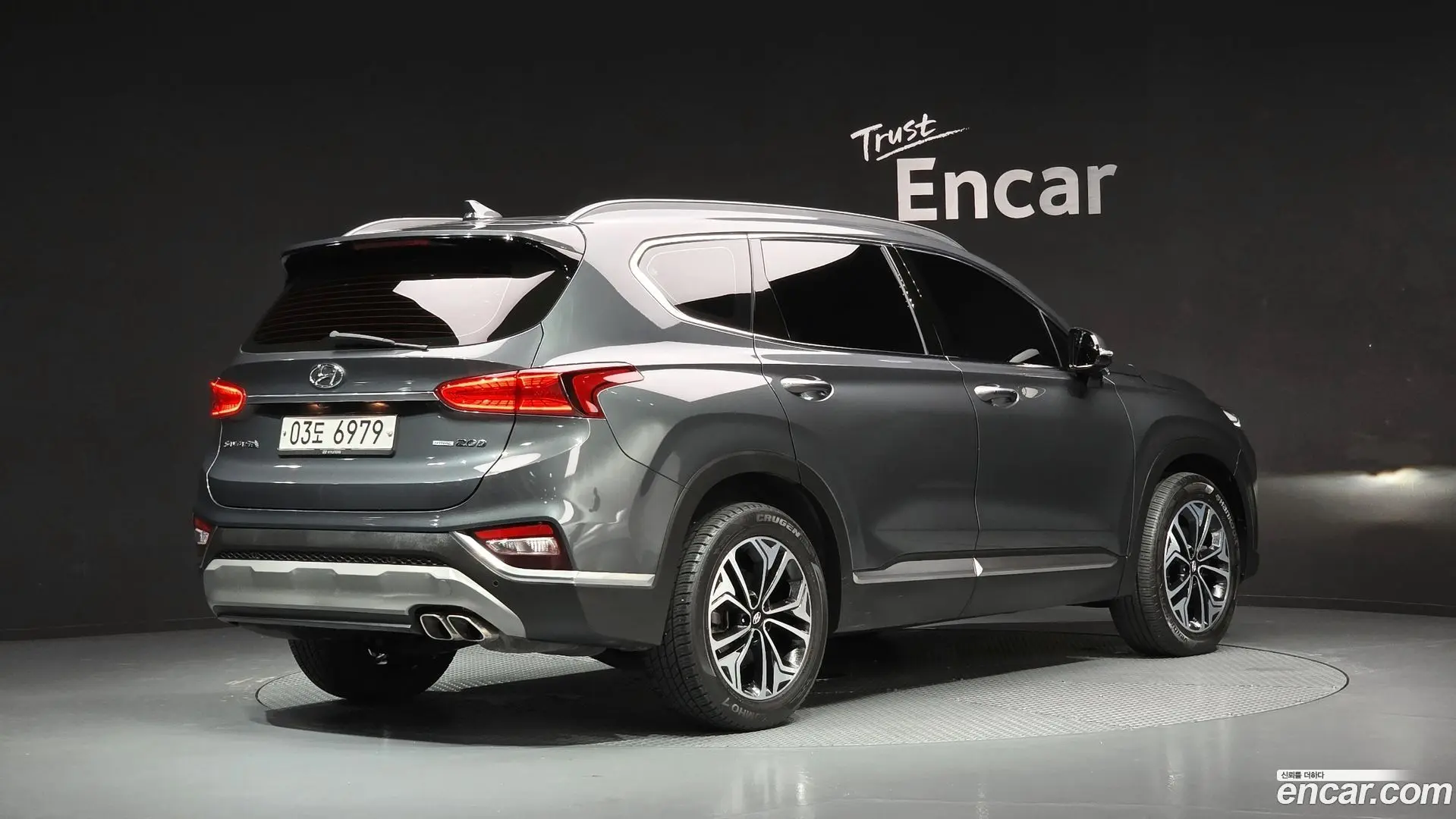 Main__Slider__Photo:Santafe Hyundai 2018.11-1