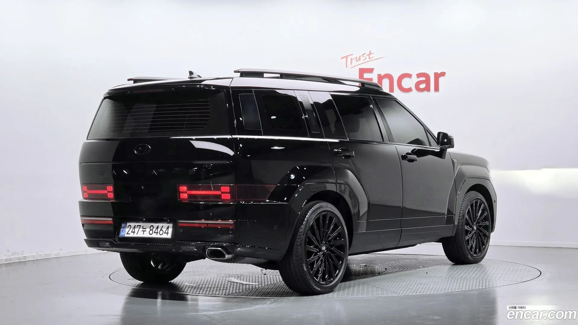 Main__Slider__Photo:Santafe Hyundai 2024.0-1