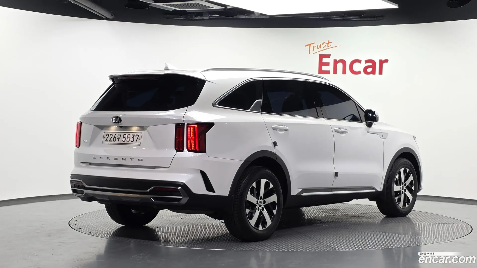 Main__Slider__Photo:Sorento Kia 2021.0-1