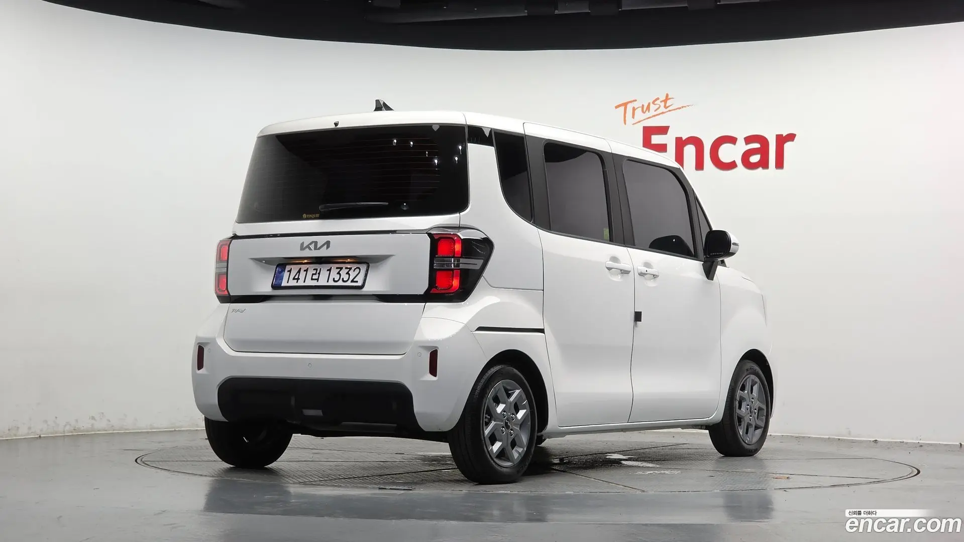 Main__Slider__Photo:RAY Kia 2025.3-1