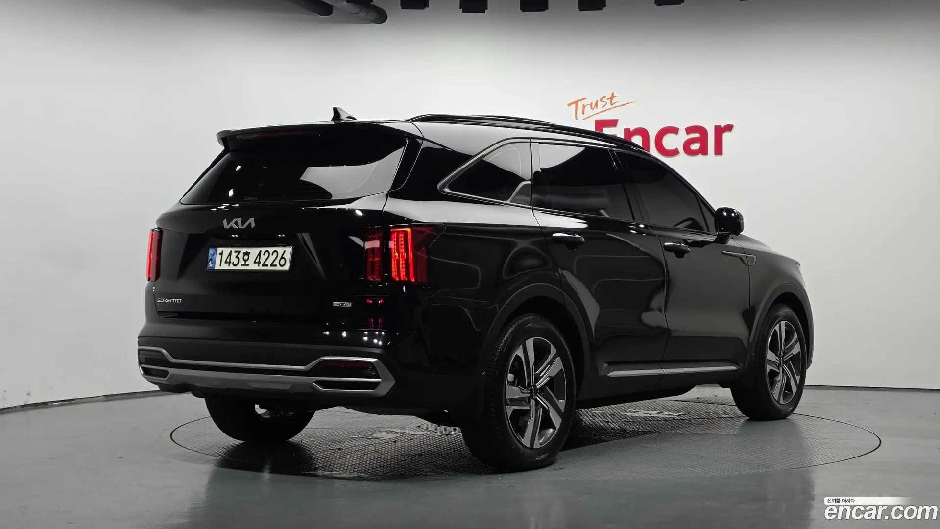 Main__Slider__Photo:Sorento Kia 2022.7-1