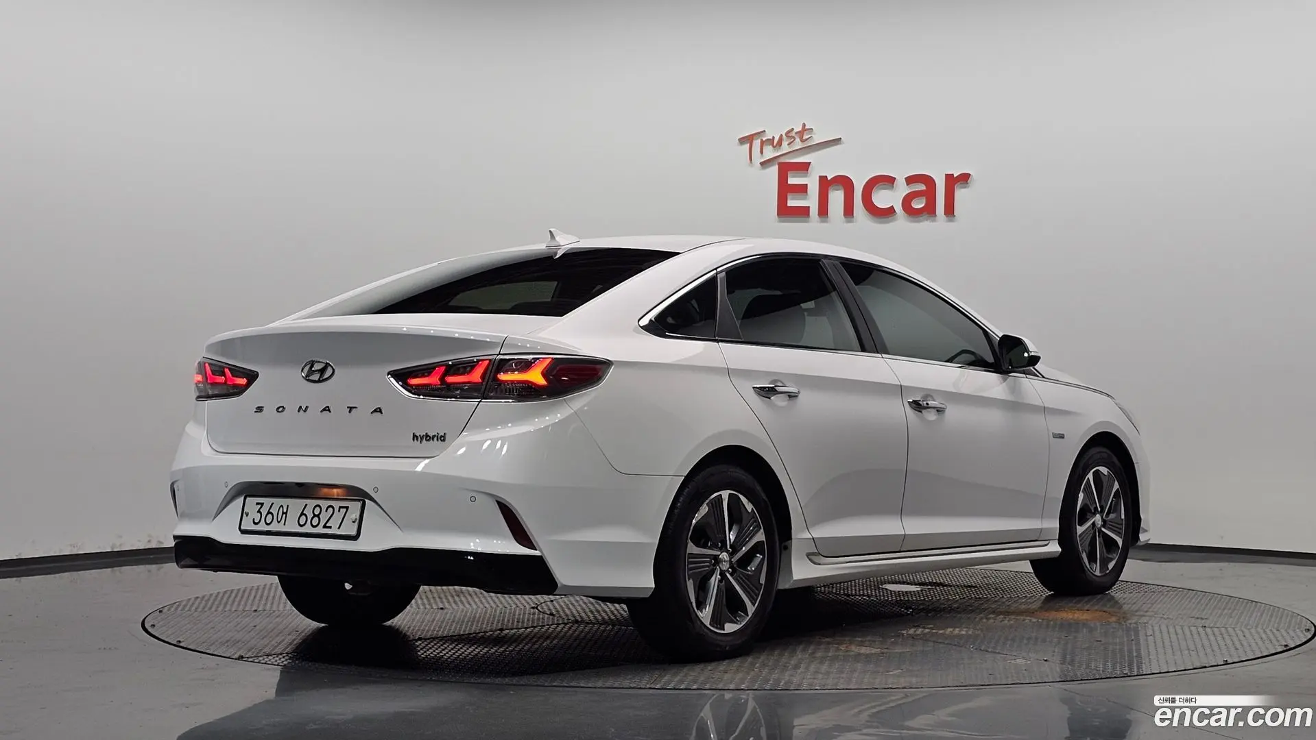 Main__Slider__Photo:Sonata Hyundai 2018.3-1